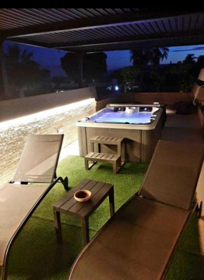 Villa Tea Fontane Bianche SR con jacuzzi e piscina privata Fontane Bianche